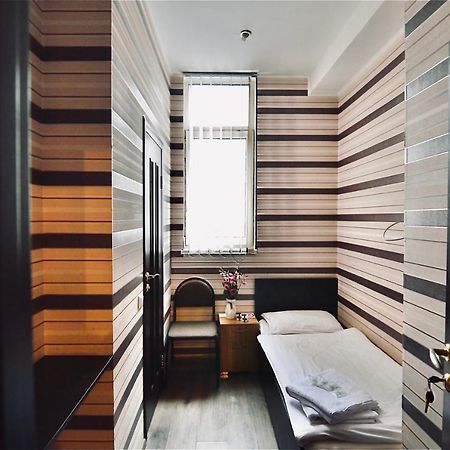 Uno Apart Hotel Kiev Dış mekan fotoğraf