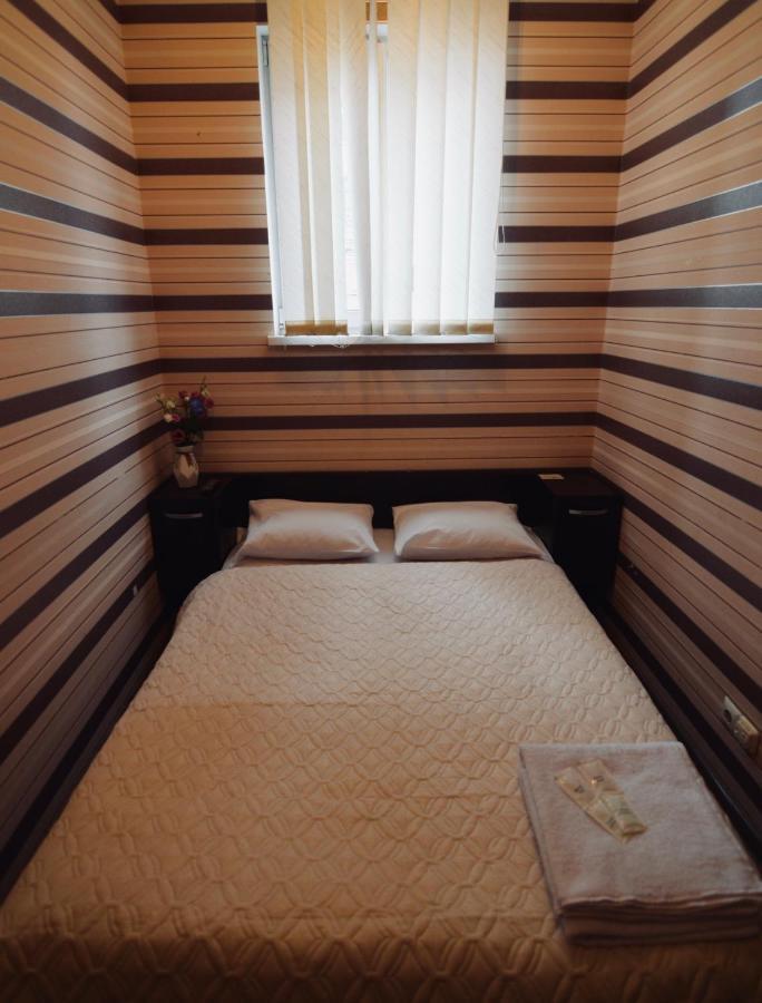 Uno Apart Hotel Kiev Dış mekan fotoğraf